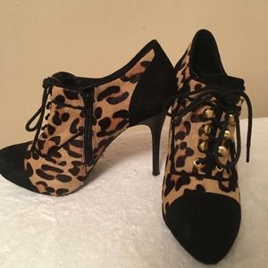 Leopard print platform heels